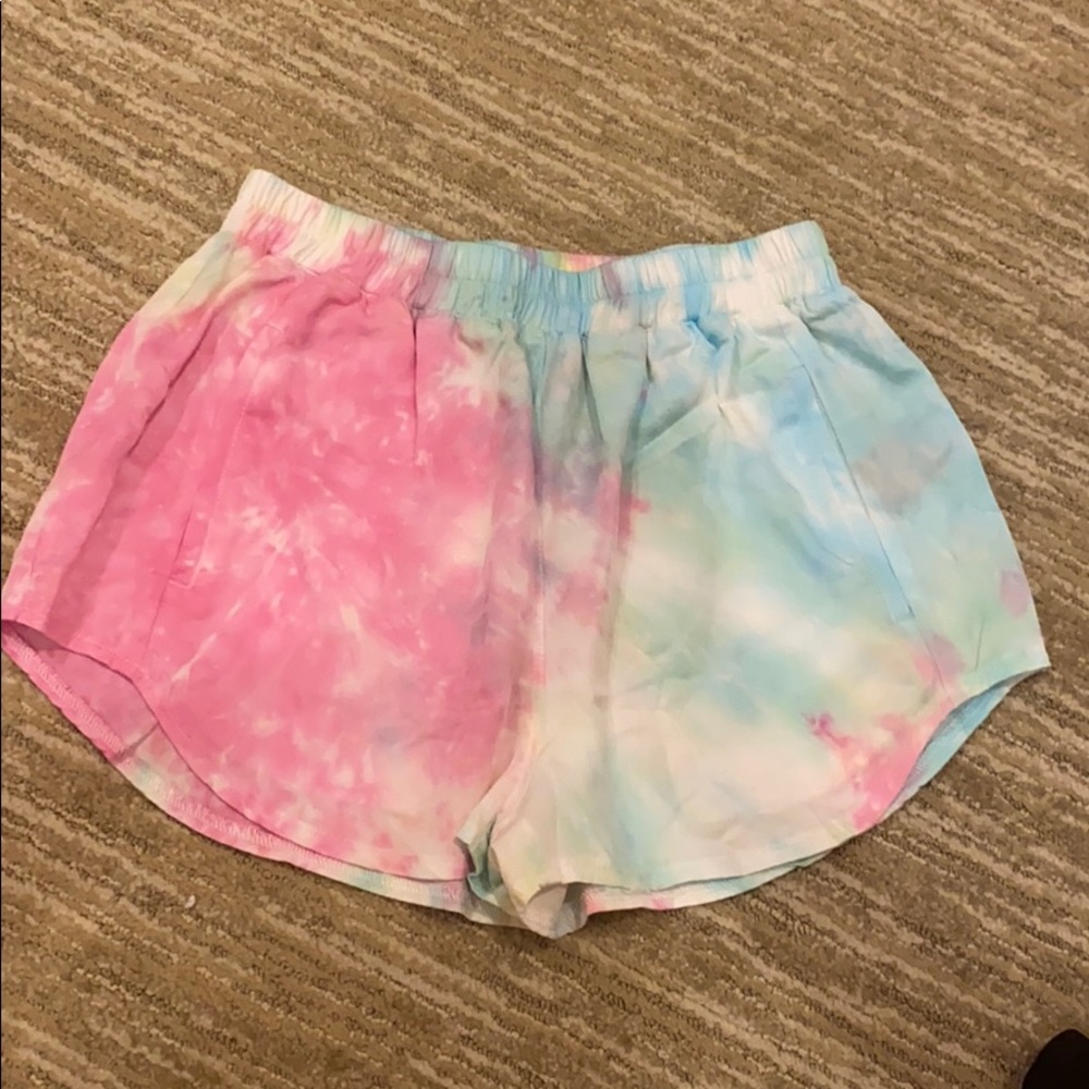Tye dye LF trendy/ comfy highrise shorts